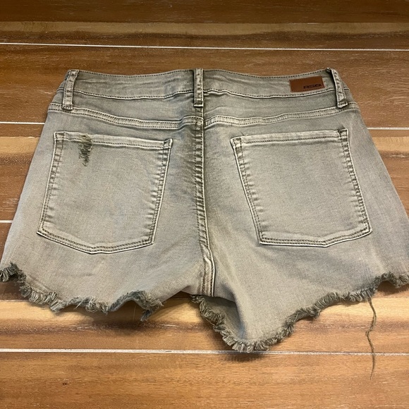 RSQ Vintage high rise size 26 olive green - Picture 2 of 4